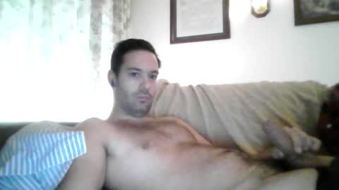 Snapshot of goldendragon19 chatting on October 16, 9:50 am goldendragon19 online show from October 16, 9:50 am