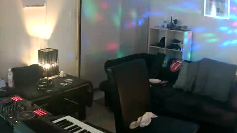 goldyguy011 online show from October 2, 6:45 pm