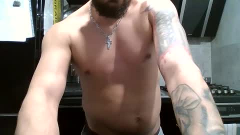 good30boyy online show from December 15, 9:39 am