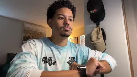 Goodjob Jay online show from October 1, 3:49 pm