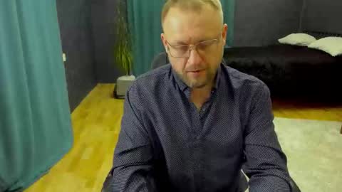 Anthony online show from February 24, 3:24 pm