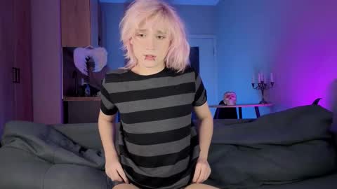 Greg-independent model online show from February 14, 8:48 pm