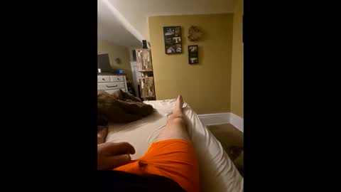 grizzely1975 online show from March 2, 2:40 am