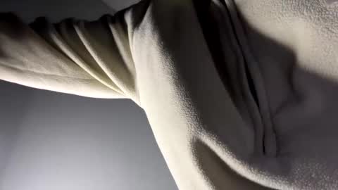 Snapshot of growingboy3177 chatting on February 23, 7:17 am growingboy3177 online show from February 23, 7:17 am