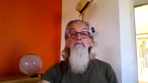 Snapshot of grybear60 chatting on October 13, 9:26 am Grybear online show from October 13, 9:26 am