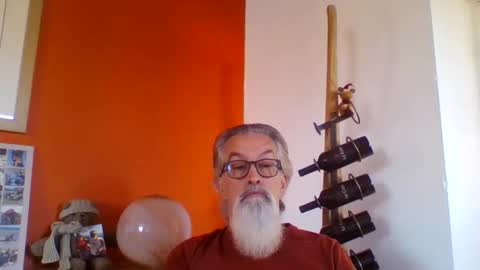 Snapshot of grybear60 chatting on December 4, 9:18 am Grybear online show from December 4, 9:18 am