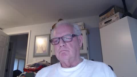 Horny Daddy online show from May 30, 11:32 am