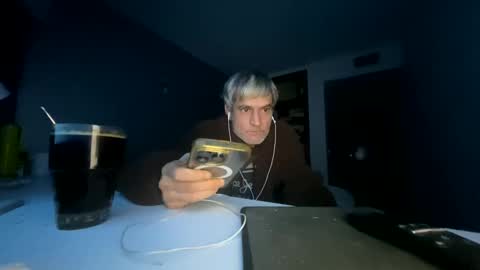 guardiannif_ online show from January 21, 4:11 am