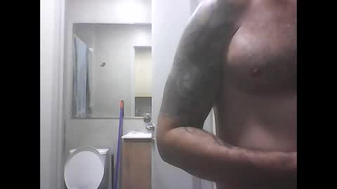 guilhermodaddy online show from January 19, 5:21 am