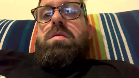 guisepperuiz online show from November 23, 8:25 am