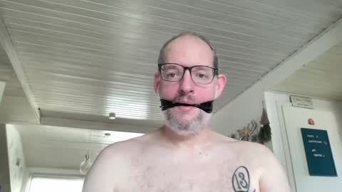 gummicasual online show from January 19, 10:39 am