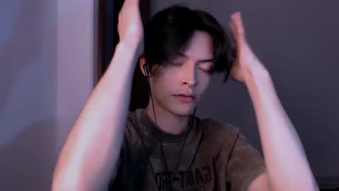 Snapshot of gunther_hda chatting on March 4, 2:49 am gunther online show from March 4, 2:49 am