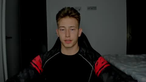 Oliver online show from April 10, 8:27 pm