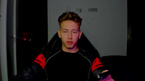 Oliver online show from January 18, 11:18 pm