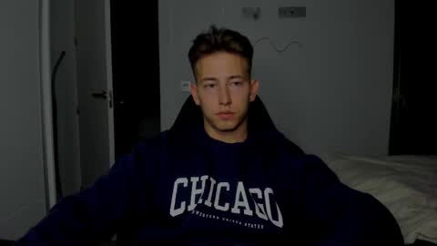 Oliver online show from March 3, 11:33 pm