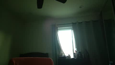 h0nest84 online show from December 30, 12:22 am