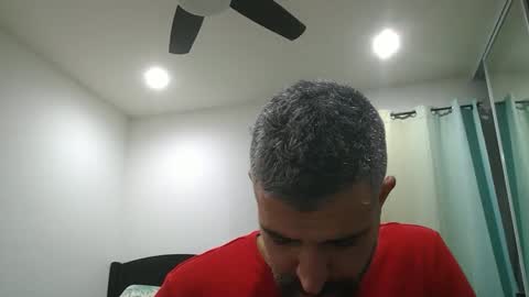 h0nest84 online show from February 18, 5:53 am