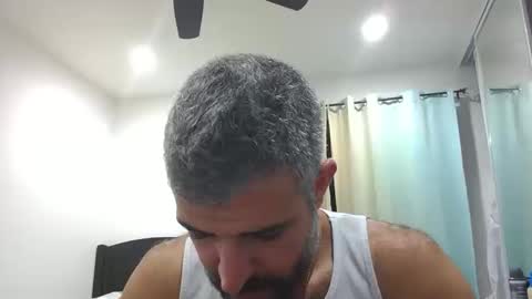 h0nest84 online show from October 11, 4:27 am