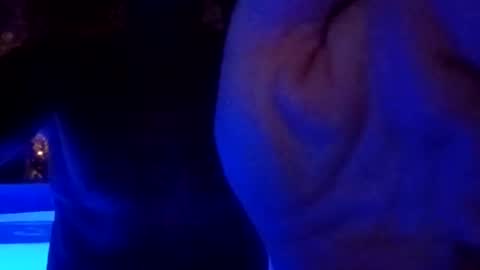 h333th3nz online show from March 24, 5:56 am