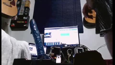 Snapshot of h_flex_cam chatting on February 23, 10:09 pm Flex Cam online show from February 23, 10:09 pm