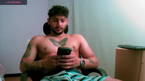 hadeess__ online show from December 12, 3:21 am