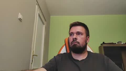 hairy_guy007 online show from July 18, 8:25 pm