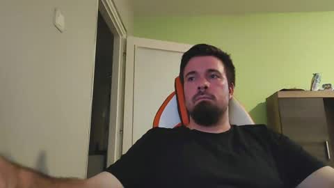 hairy_guy007 online show from June 29, 5:35 pm
