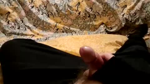 hairyfrogleg online show from April 6, 7:25 pm