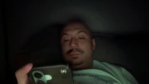 hairyman30000 online show from March 2, 4:29 am