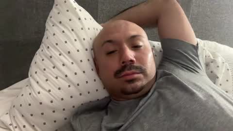 hairyman30000 online show from June 28, 4:40 am