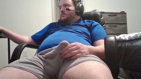 hairymikey online show from November 20, 5:18 am