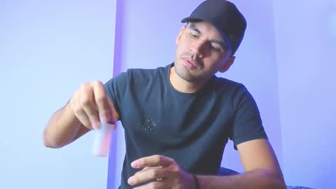 hamiltong12 online show from January 17, 2:58 am