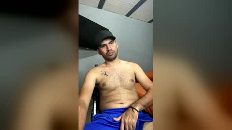 hamiltong12 online show from December 21, 5:26 am