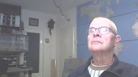 Prefer men 80 online show from March 4, 9:00 pm