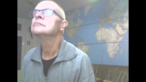 Prefer men 80 online show from March 7, 9:06 pm