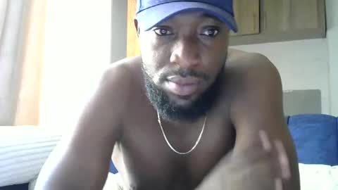 Snapshot of handsome_king30 chatting on March 10, 7:55 am handsome king online show from March 10, 7:55 am