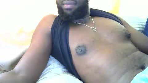 Snapshot of handsome_king30 chatting on September 23, 10:25 am handsome king online show from September 23, 10:25 am