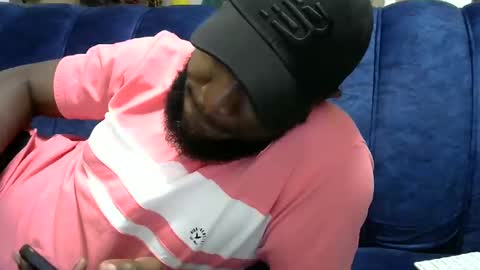 Snapshot of handsome_king30 chatting on December 6, 6:06 pm handsome king online show from December 6, 6:06 pm