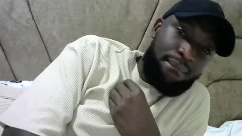 Snapshot of handsome_king30 chatting on December 21, 8:00 pm handsome king online show from December 21, 8:00 pm