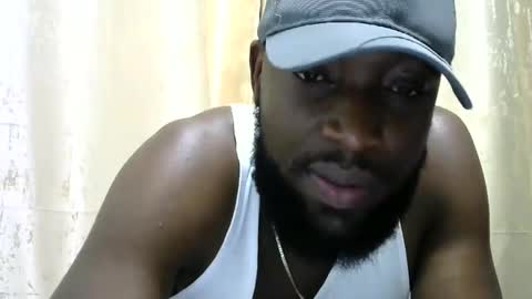 Snapshot of handsome_king30 chatting on December 14, 7:14 pm handsome king online show from December 14, 7:14 pm