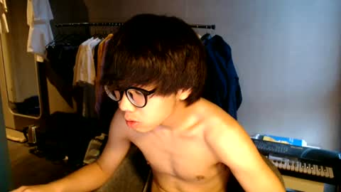 handsome_mannn online show from June 24, 7:17 pm