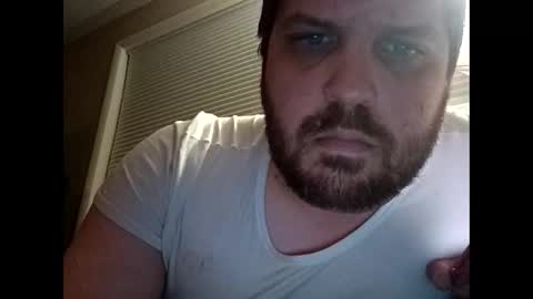 handsomedaddy198923 online show from November 16, 6:59 am