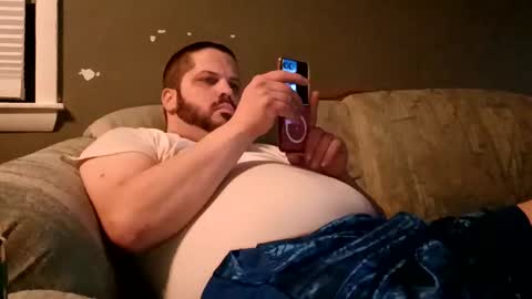 Handsomedaddy198923 online show from April 19, 6:57 am