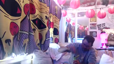 hank rams online show from October 4, 7:18 pm