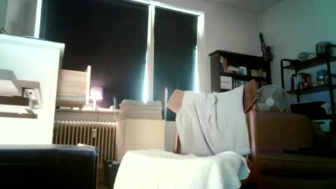 Hannsi64 online show from April 6, 12:06 pm