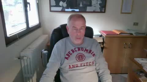 Snapshot of hanscooper chatting on October 4, 3:28 pm hanscooper online show from October 4, 3:28 pm