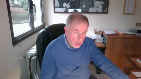 Snapshot of hanscooper chatting on February 19, 4:00 pm hanscooper online show from February 19, 4:00 pm