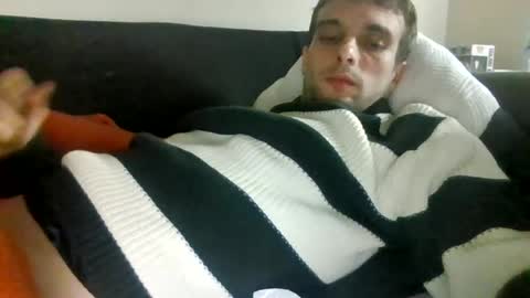 happyfunnyboy79 online show from May 15, 5:43 pm