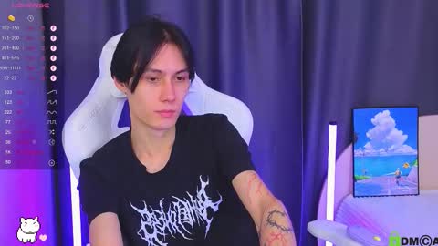 Mark online show from January 12, 11:42 pm