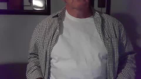 hardchicagoforzya online show from November 10, 4:39 am